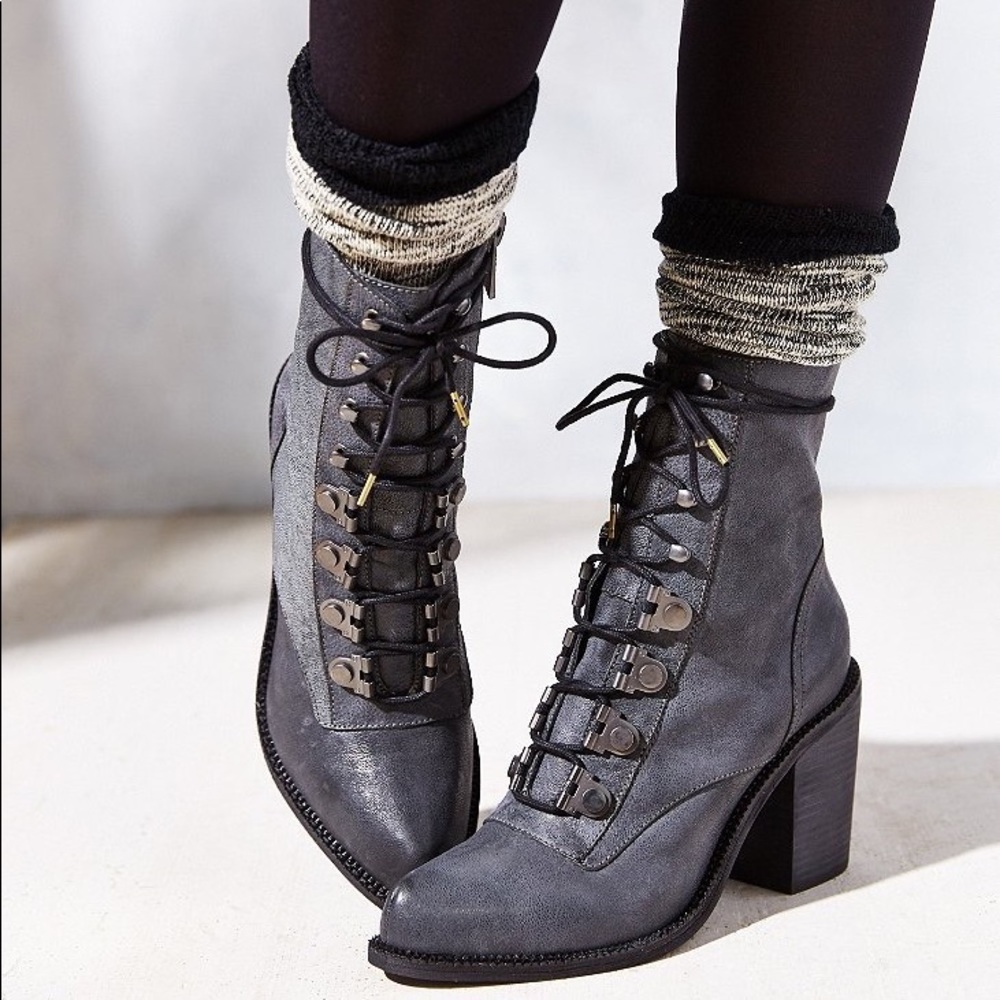🆕Brand new rare Luxury Rebel Mara leather boots